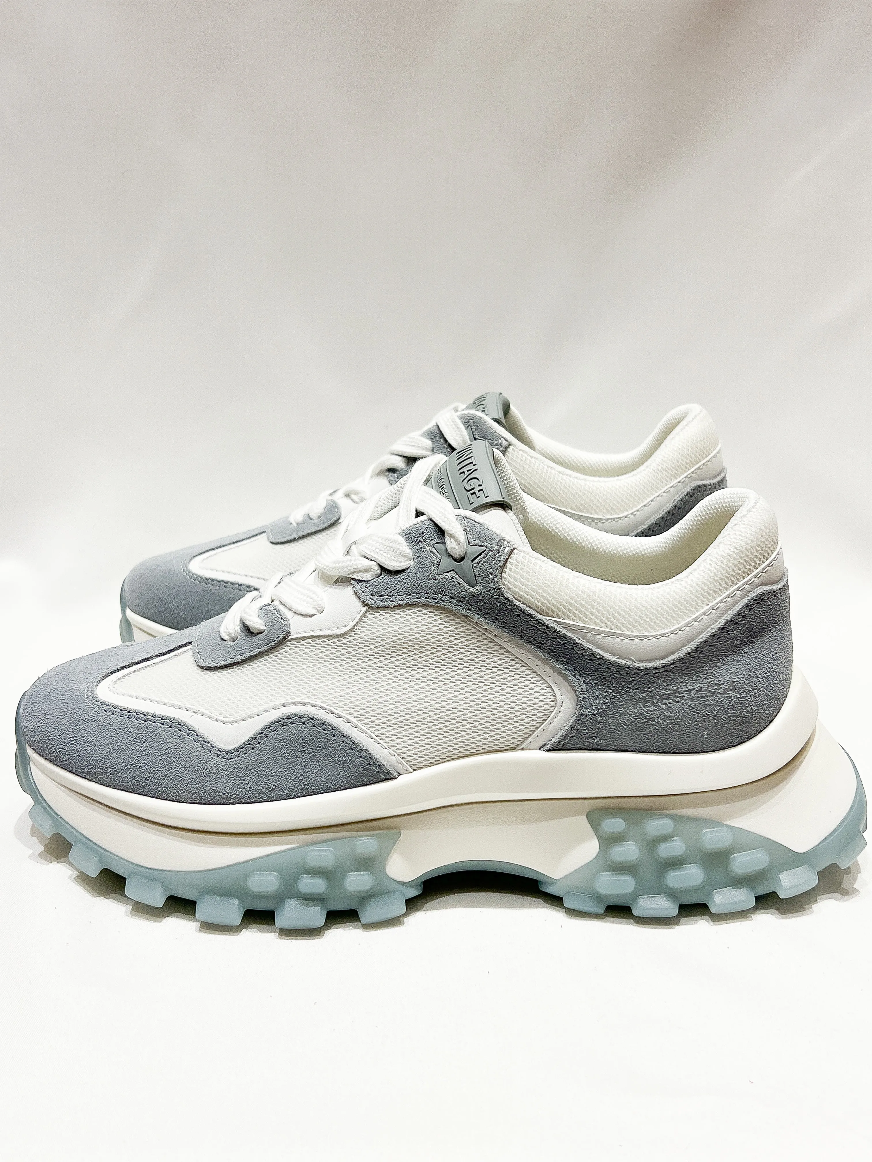 Accelerate Chunky Sneakers - Blue