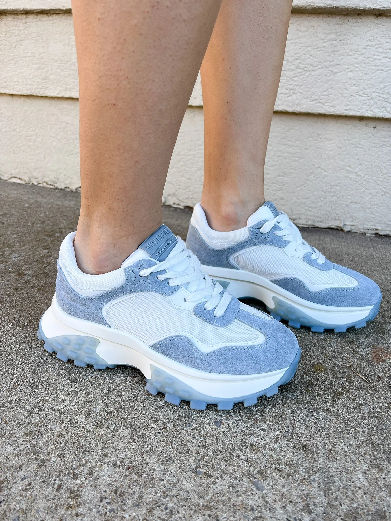 Accelerate Chunky Sneakers - Blue