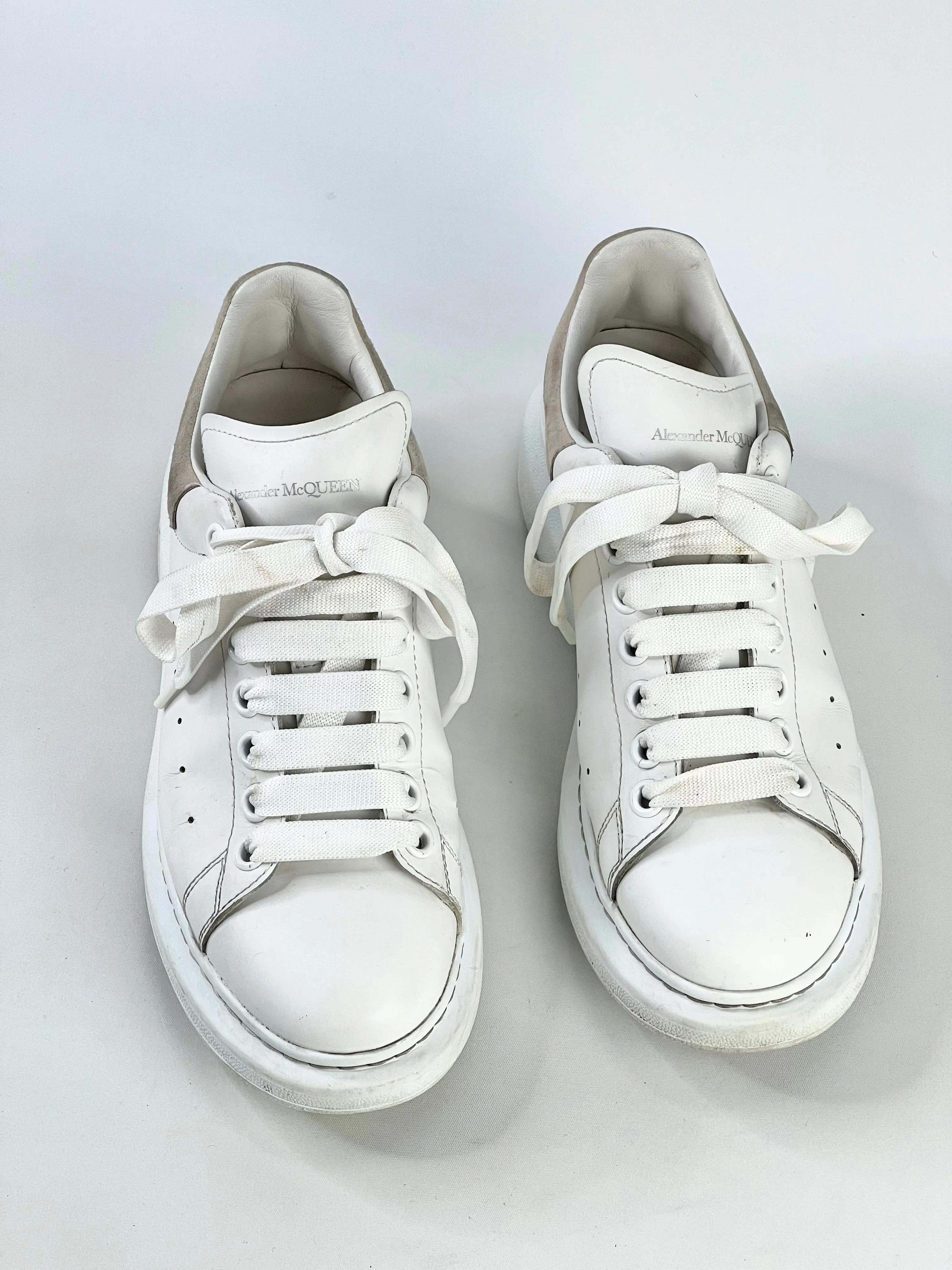 Alexander McQueen White 'Oversize' Leather Sneakers - EU39