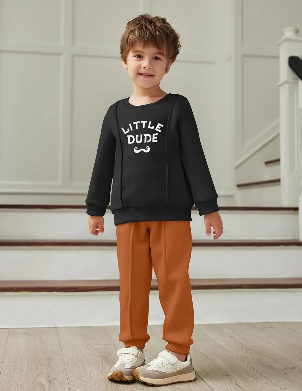 Arshiner Boys Round Neck Long Sleeve Sweatshirt and Pants Set