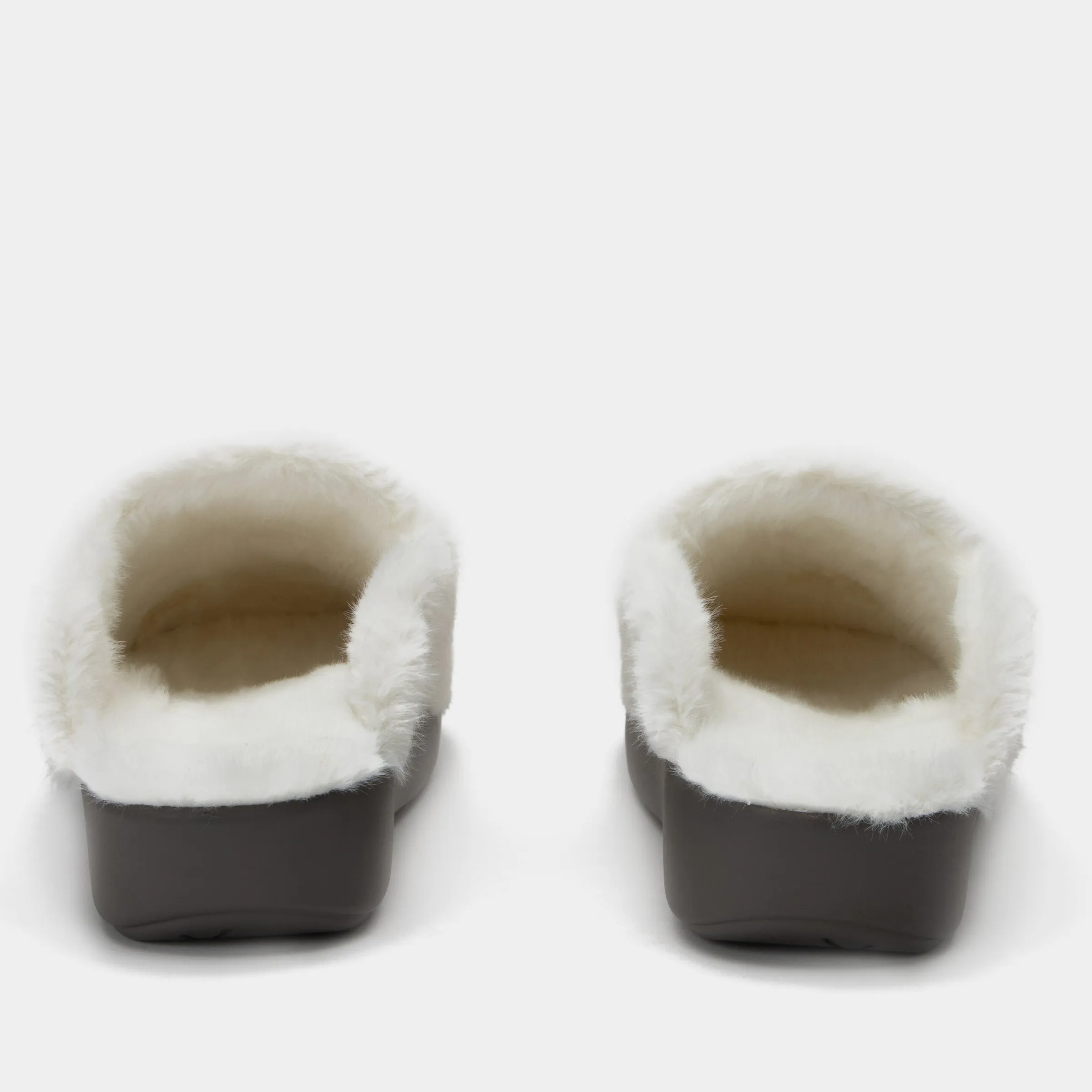 Leisurelee 2 White Slipper