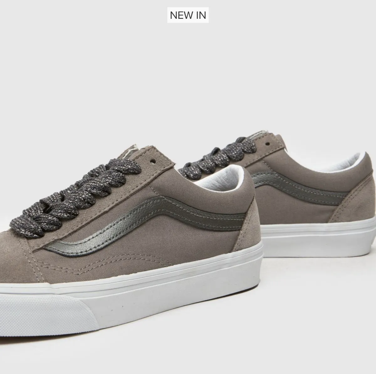 .Vans Old Skool Shoe - GLITTER GUNMETAL/GREY COMES WITH 2 TYPES OF LACES - (VN000CR52V) - GUN - R1L6