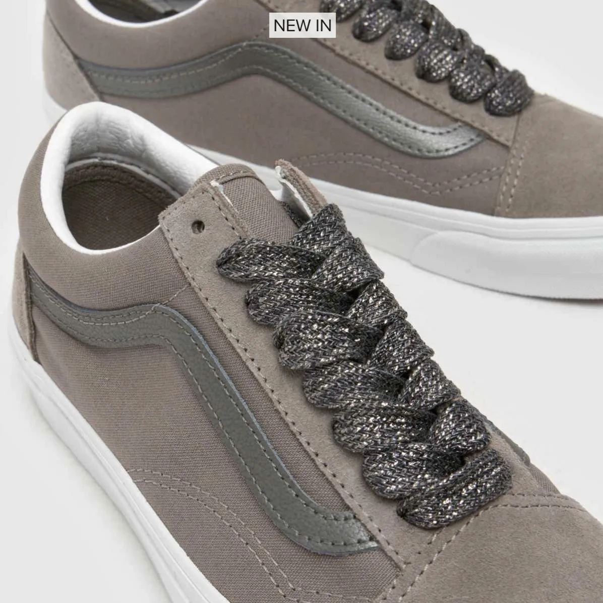 .Vans Old Skool Shoe - GLITTER GUNMETAL/GREY COMES WITH 2 TYPES OF LACES - (VN000CR52V) - GUN - R1L6