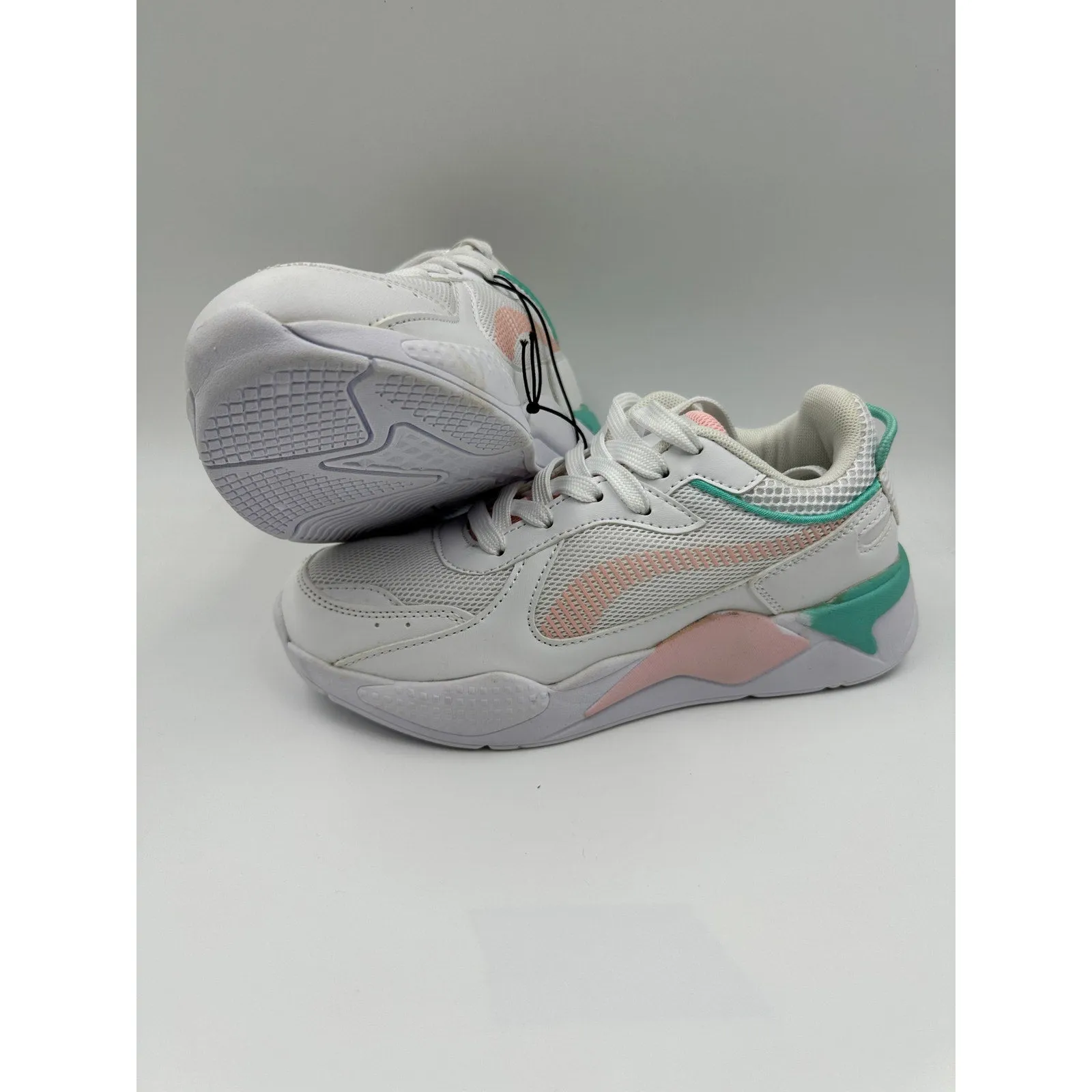 Women's Size 6.5, White Sneaker w/ Mint Green & Salmon Accent, 90s chunky sole